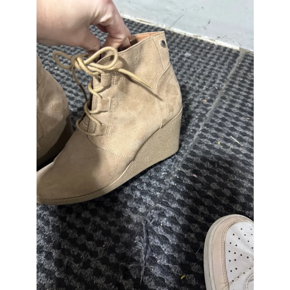 COPY - Women's Unbranded Boots 8 Beige
